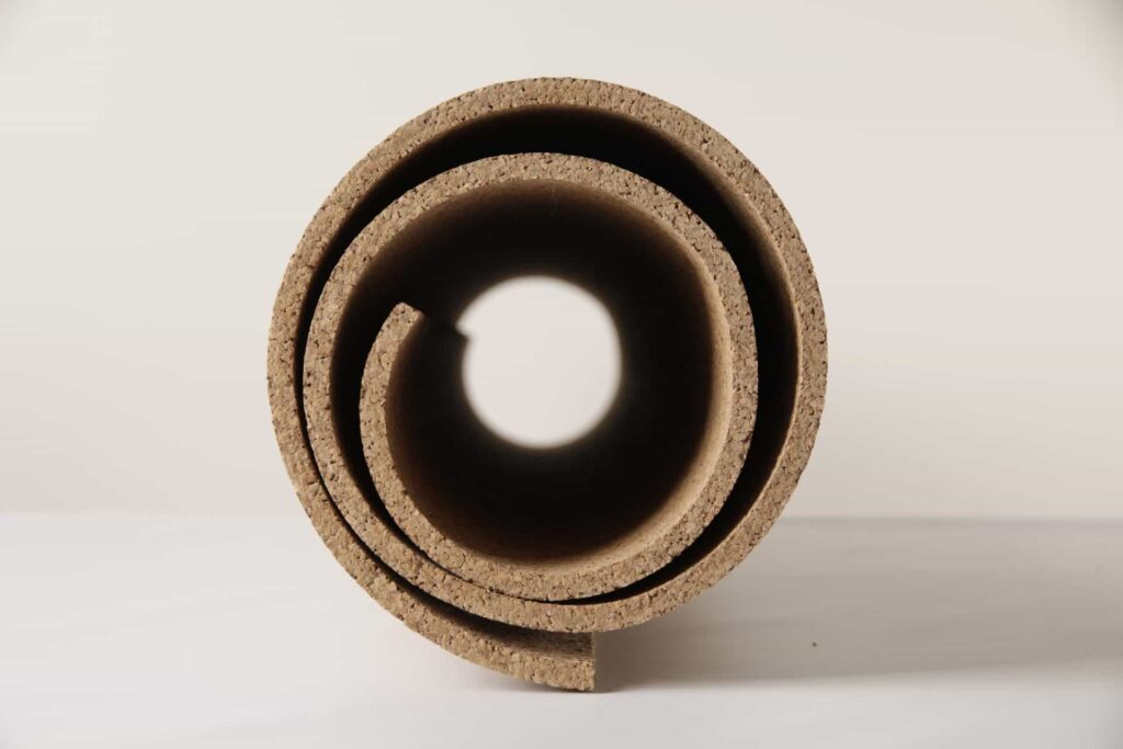 Rolo de cortiça 8mm: descubra como melhorar o isolamento acústico e térmico da sua casa com economia