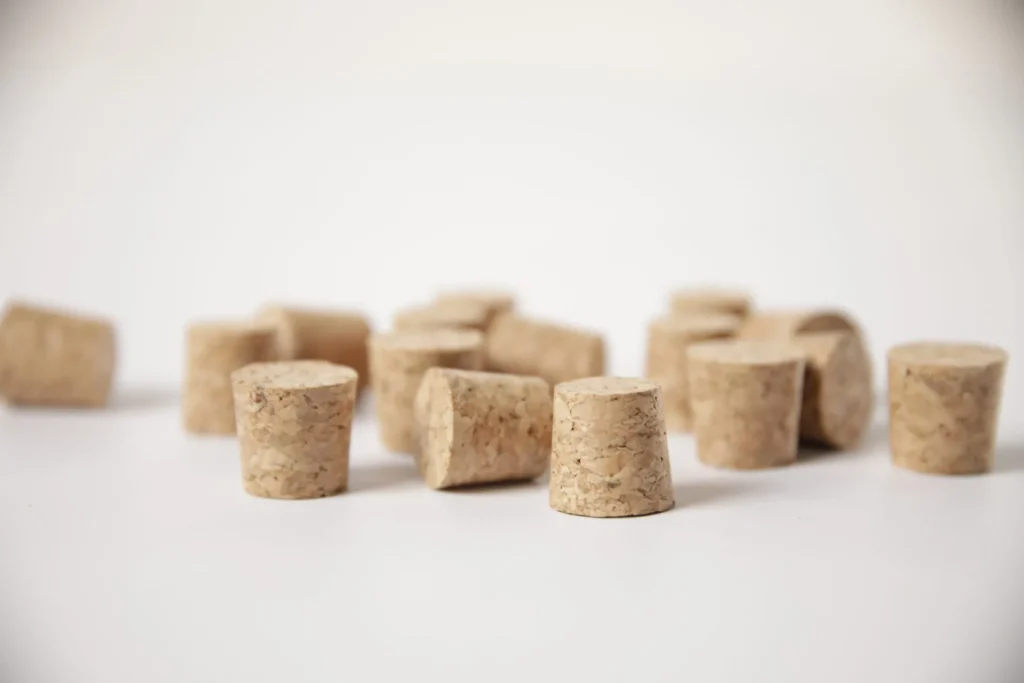 Onde encontrar rolhas de cortiça com preço de fábrica e pronta entrega